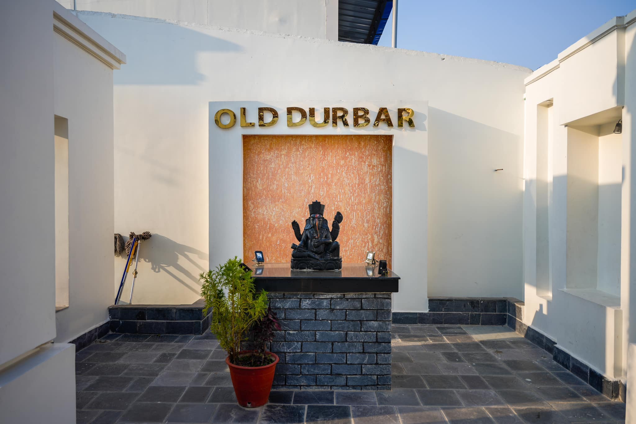 ganesh image in front gate